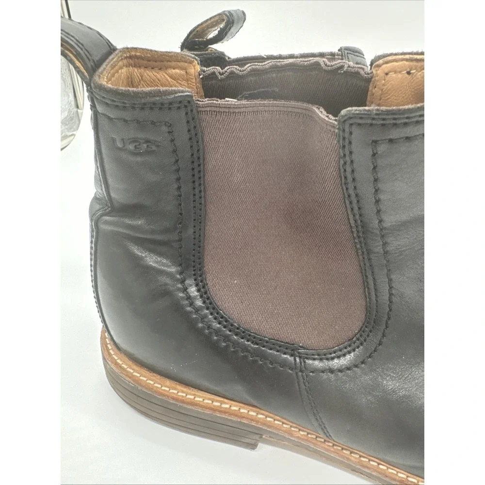UGG Mens Black Leather Chelsea Lug Boots Size 13
